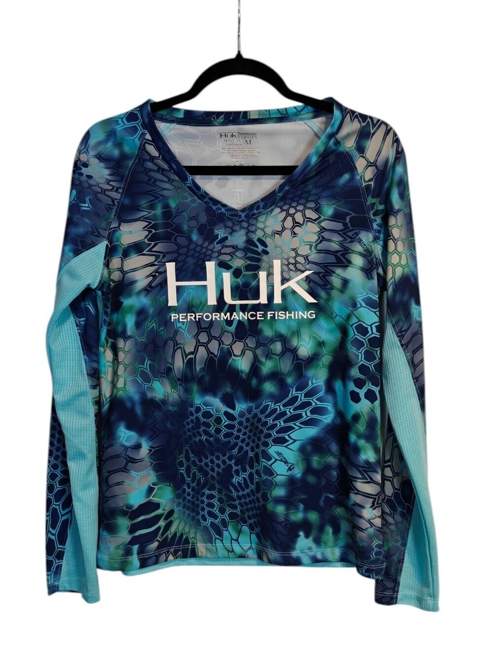 HUK Performance V Neck Long Sleeve Fishing Shirt Blue/Light Blue Size Medium